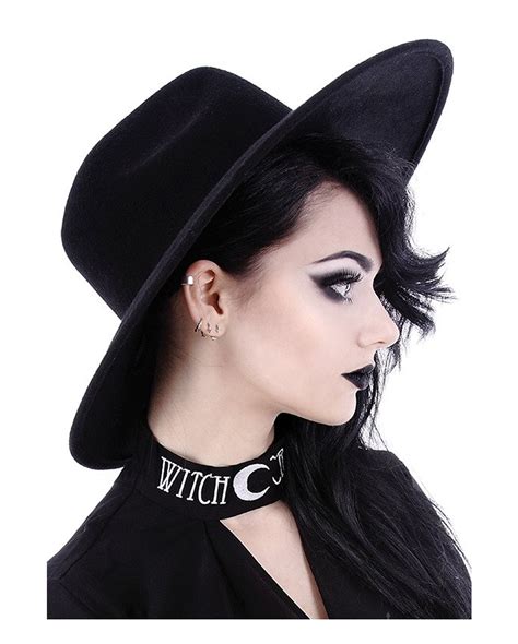 Vast witches hat